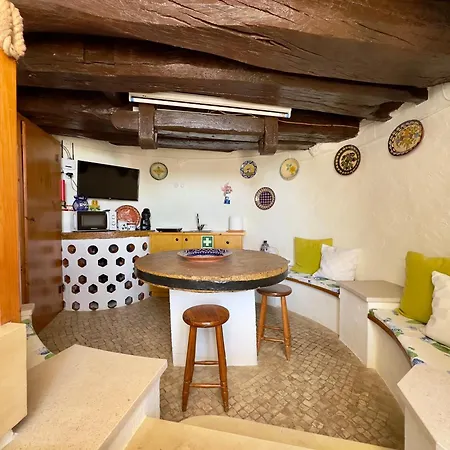 Moinho Da Guimaroa Holiday home Cadafais